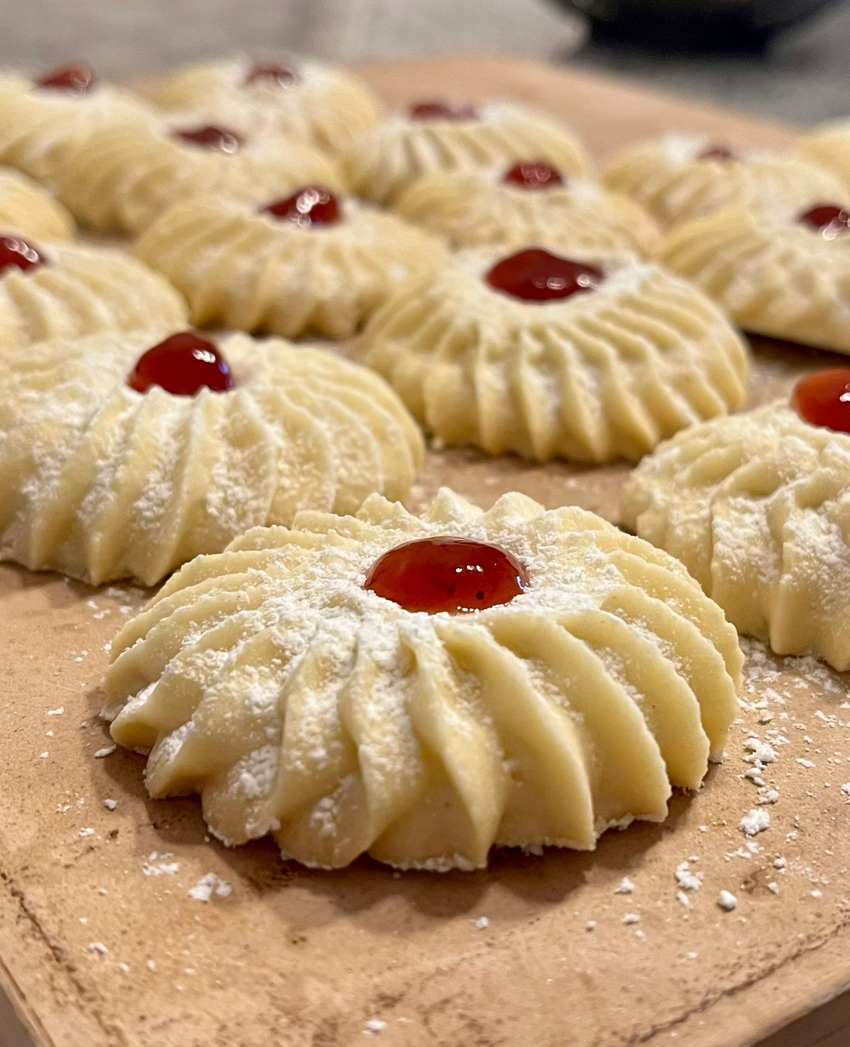Girelle con crema e gocce di cioccolato