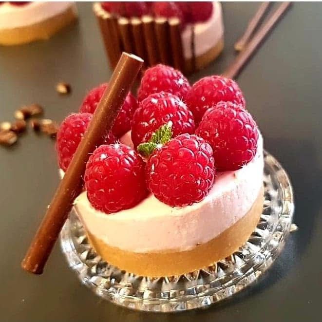 Mini Cheesecake con crema ai lamponi